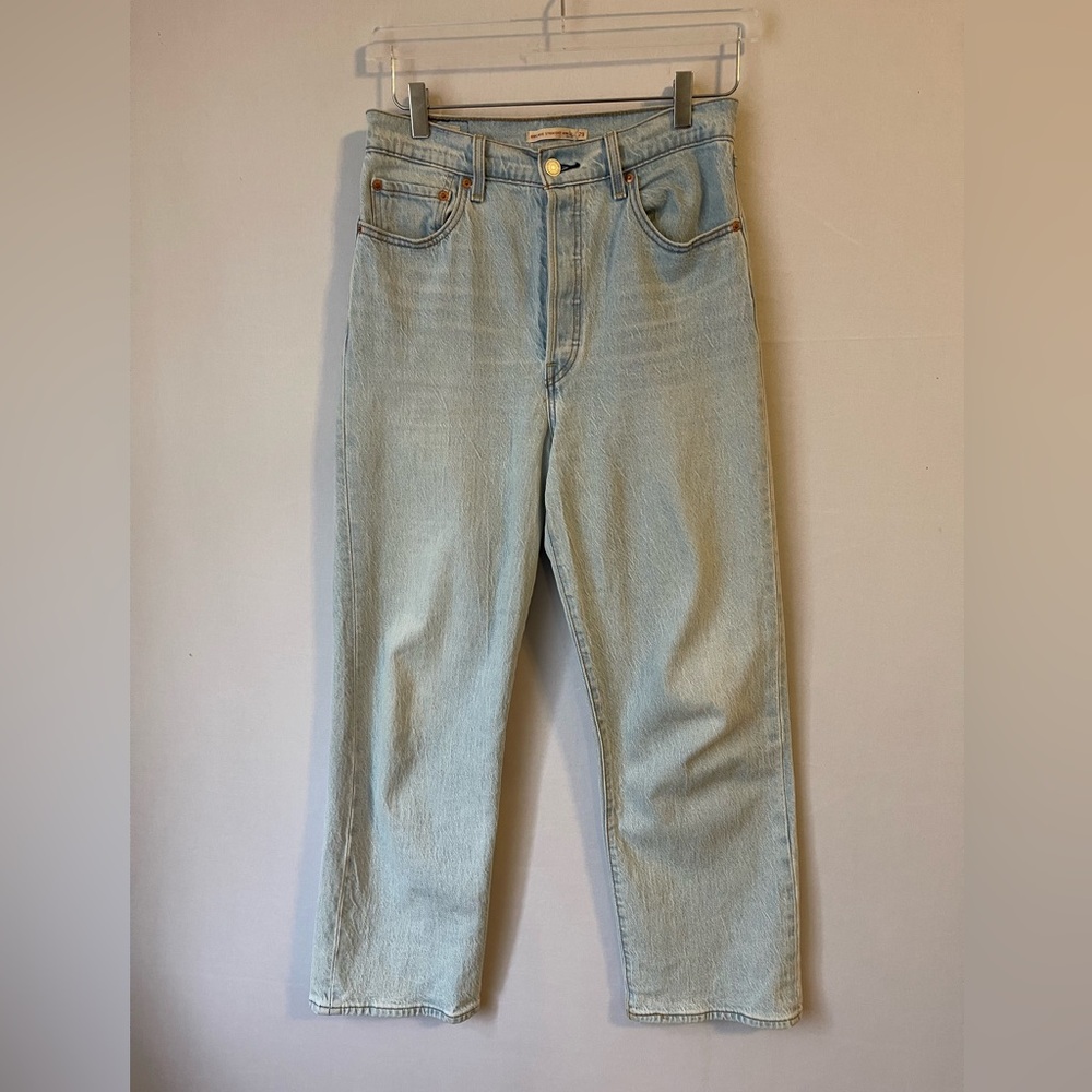 Levi’s Premium Ribcage Ankle Straight Stretch Jean Light Wash 29 - Picture 3 of 16